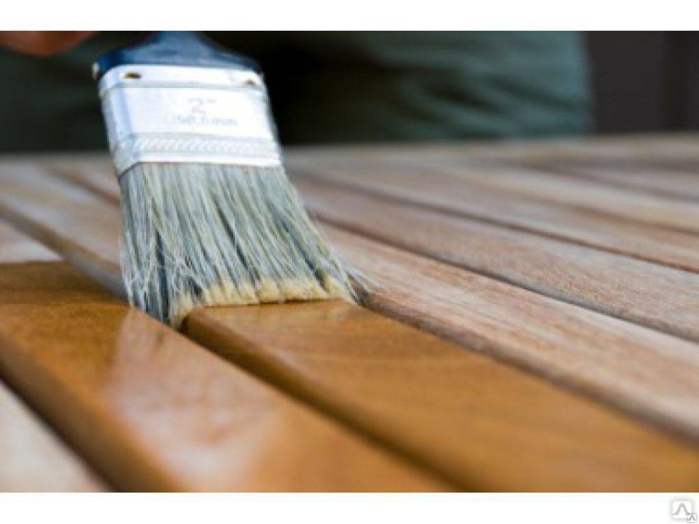 Как полировать лак по дереву в домашних условиях, через какое время после покраски это можно делать?