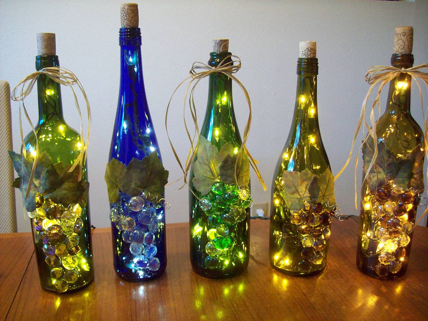Поделки из бутылок: обзор лучших идей для дома и сада. 130 фото вариантов использования пластиковых и стеклянных бутылок