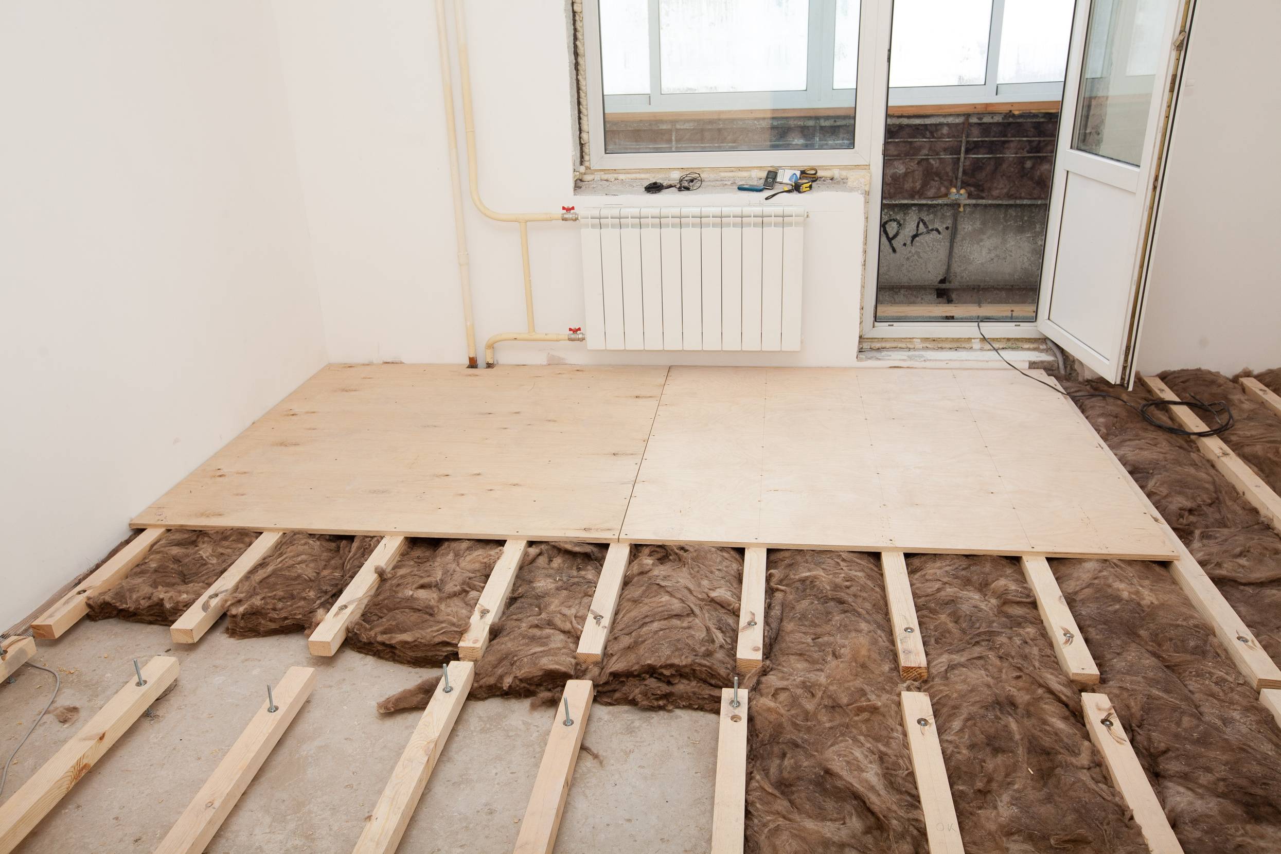 Теплый пол в деревянном доме: как сделать теплый пол без стяжки?