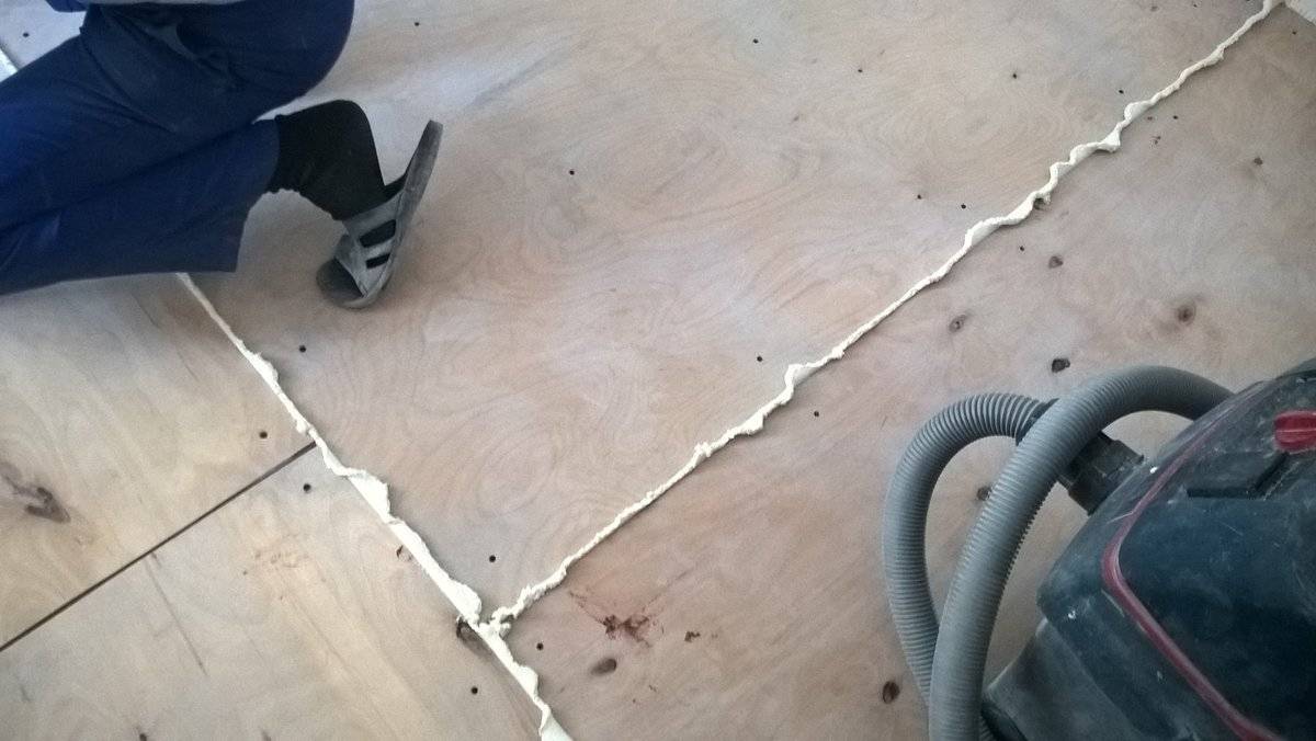Чем заделать щели в полу между досками: деревянные замазать, заделка дырки от мышей, зашпаклевать швы фанерой
как и чем заделать щели в полу между досками – дизайн интерьера и ремонт квартиры своими руками