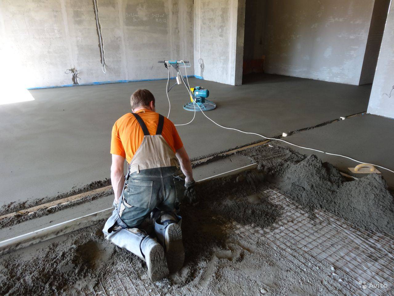 Как быстро отремонтировать бетонное основание под деревянный пол в старом доме?