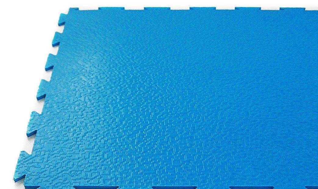 Пвх-плитка для пола: что это такое, напольный поливинилхлоридные покрытия для квартиры, размеры, толщина, фото