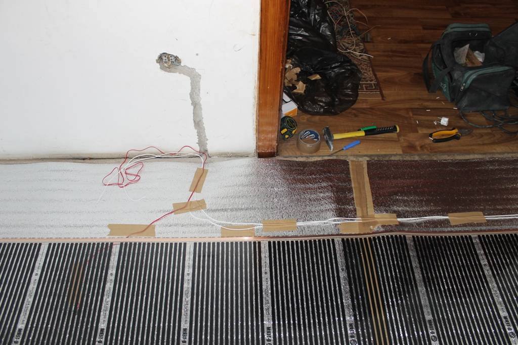 Электрический теплый пол под плитку: укладка и монтаж своими руками