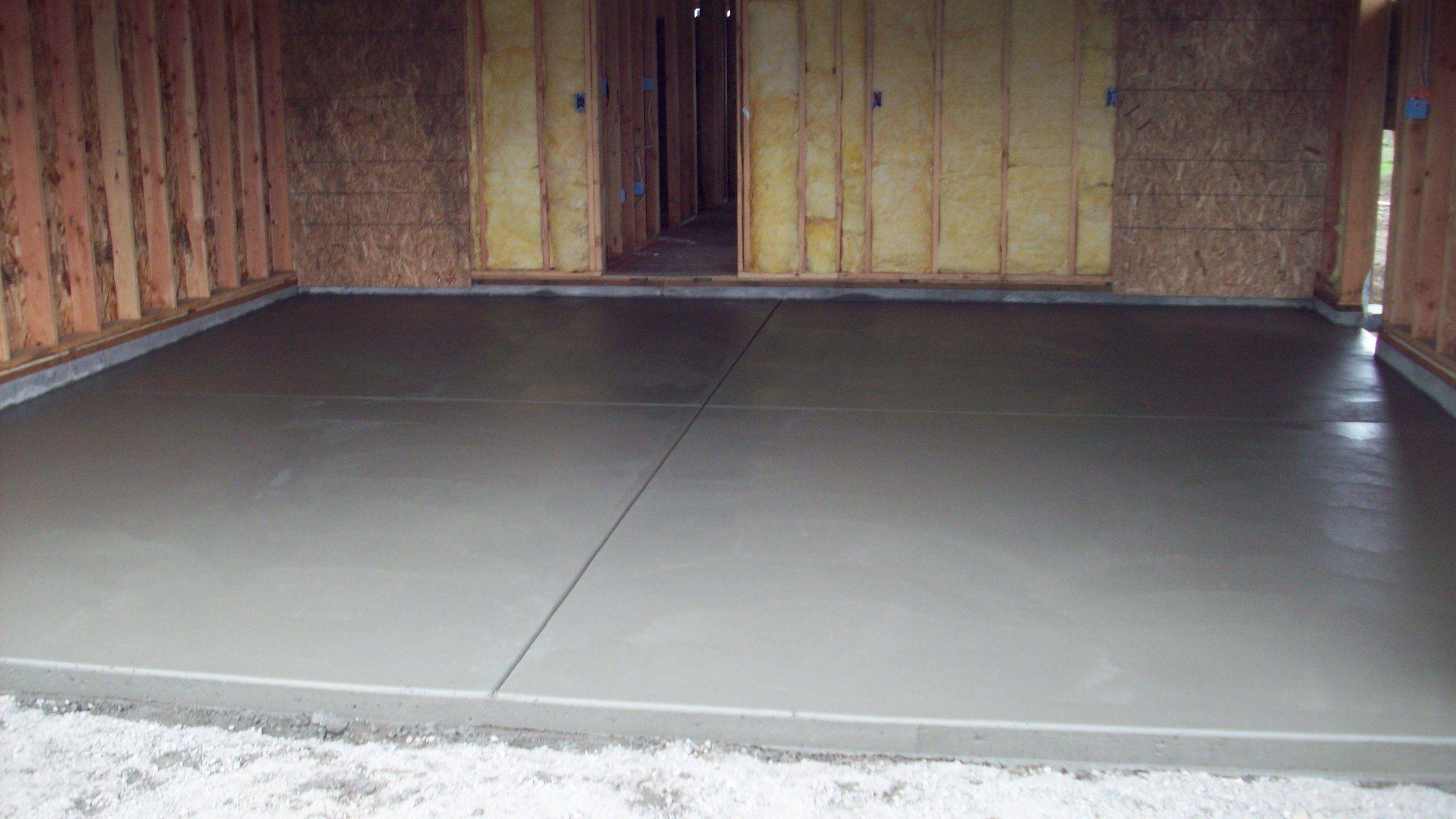 Упрочнитель для бетонного пола — разновидности и инструкции по нанесению материала