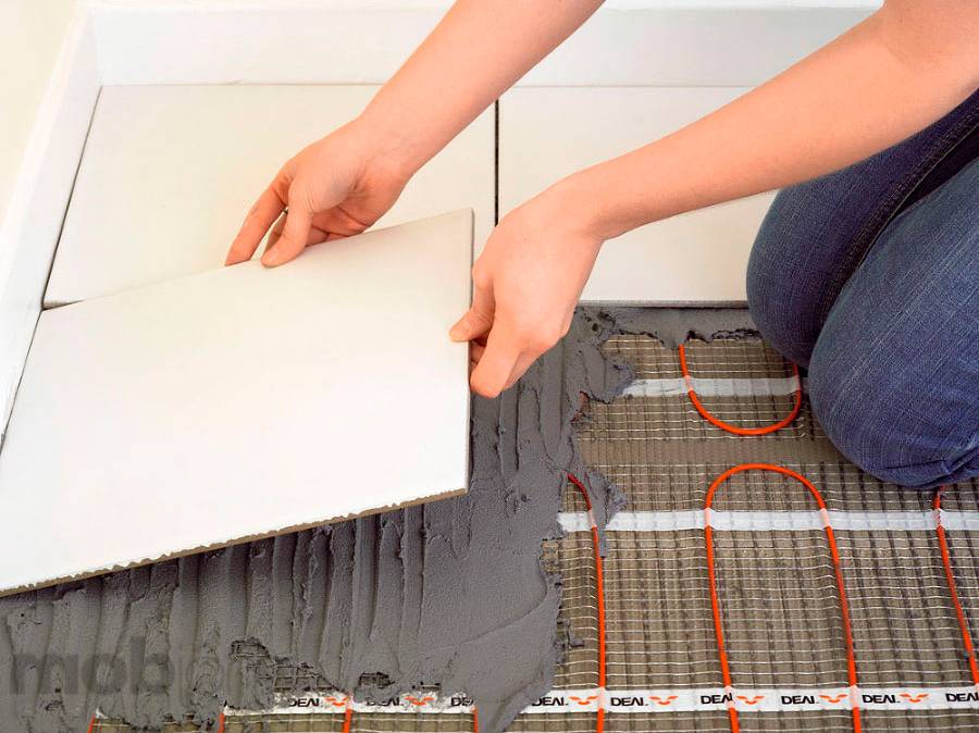 Кварцвиниловая плитка на теплый пол: особенности материала и способы монтажа