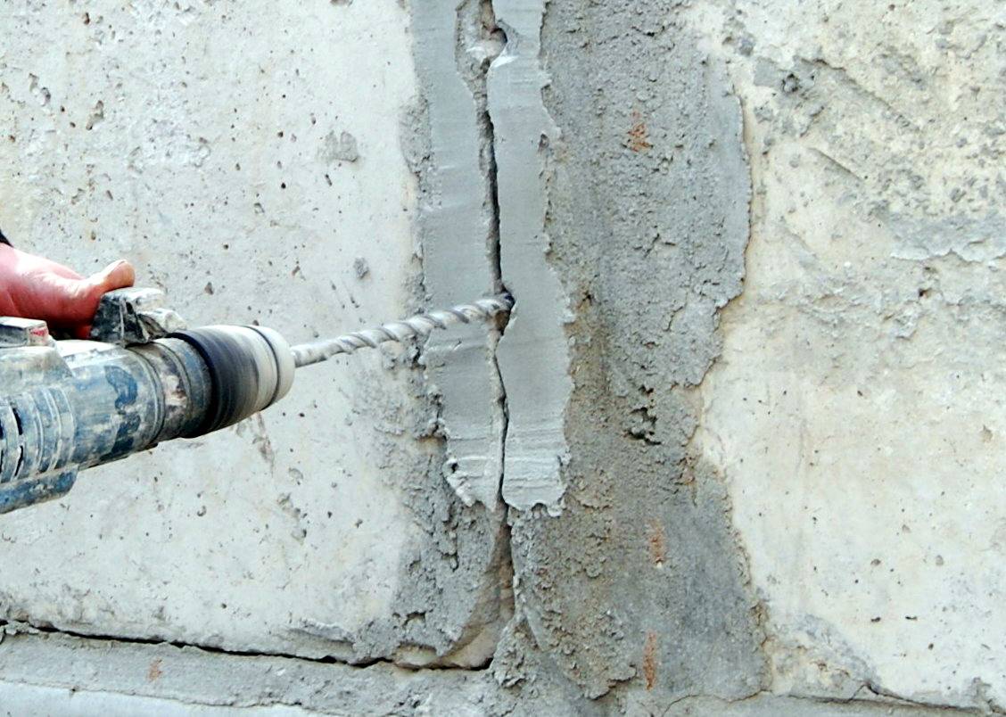 Ремонтный состав для заделки трещин в бетоне. заделка трещин в бетоне: методы. цементно-известковая смесь. применение эластичного герметика