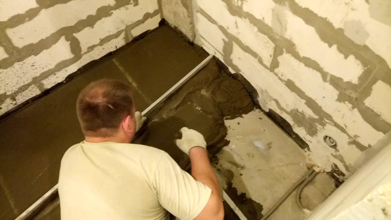 Как сделать стяжку пола в ванной под плитку