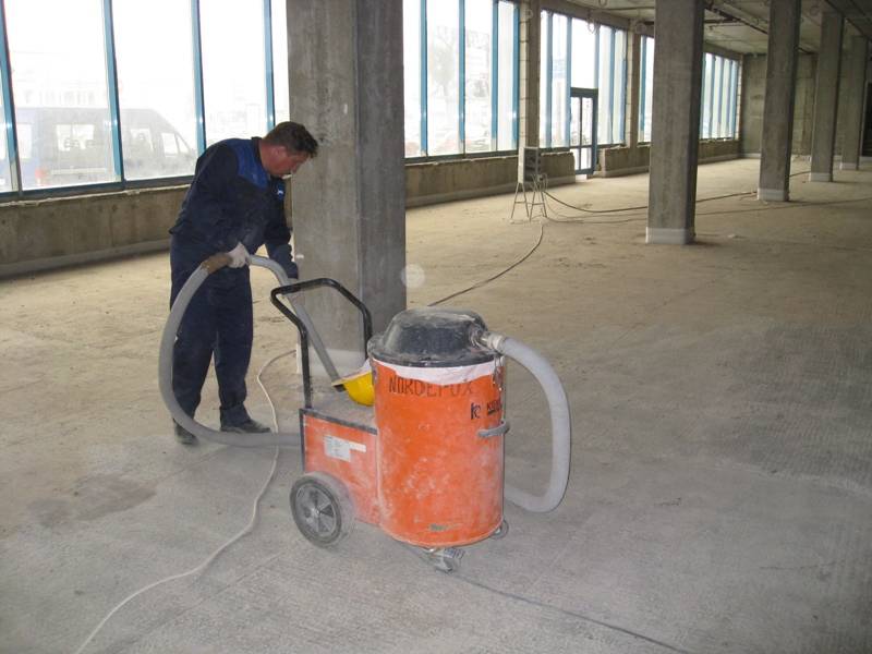 Обеспыливание бетонного пола своими руками - советы