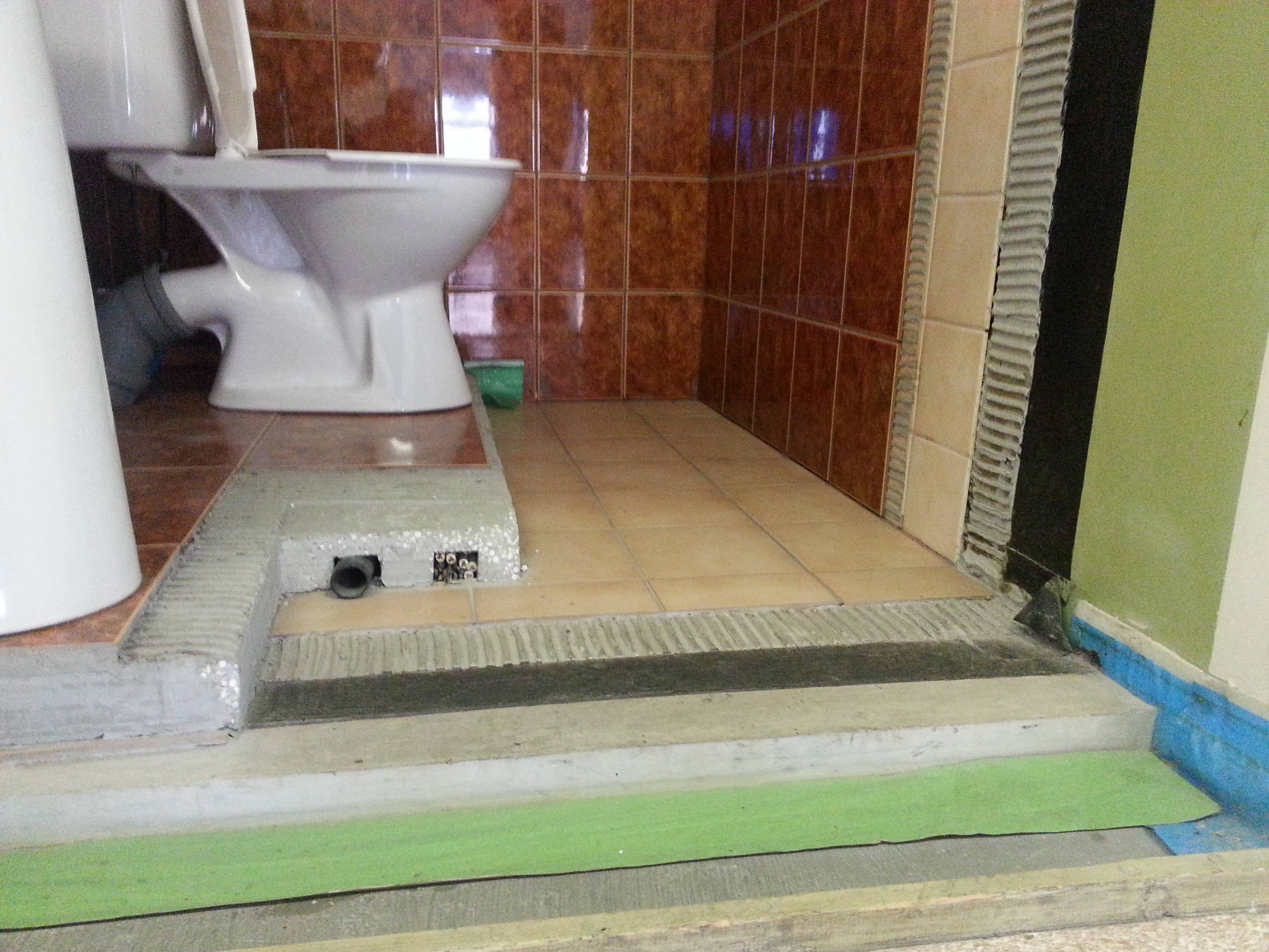 Как сделать деревянный пол в ванной — подготовка и монтаж (видео, фото)