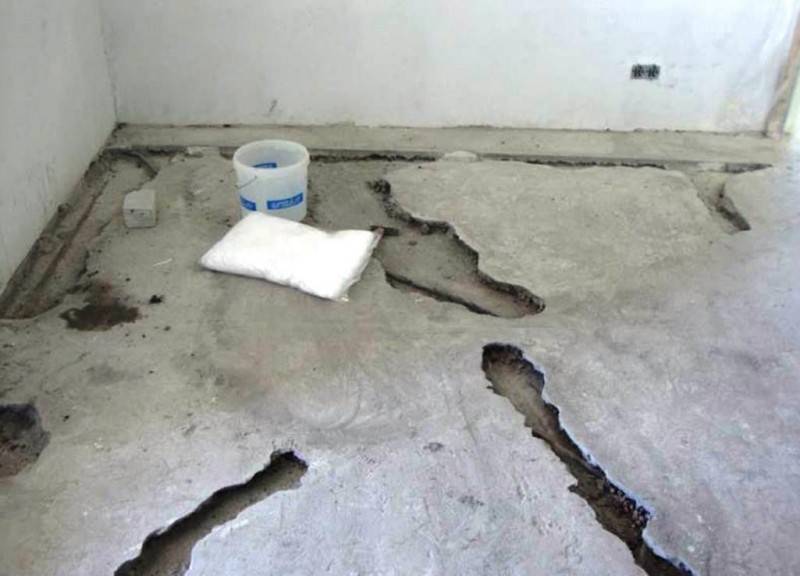 Чем заделать трещины в бетонном полу – просто о наболевшем