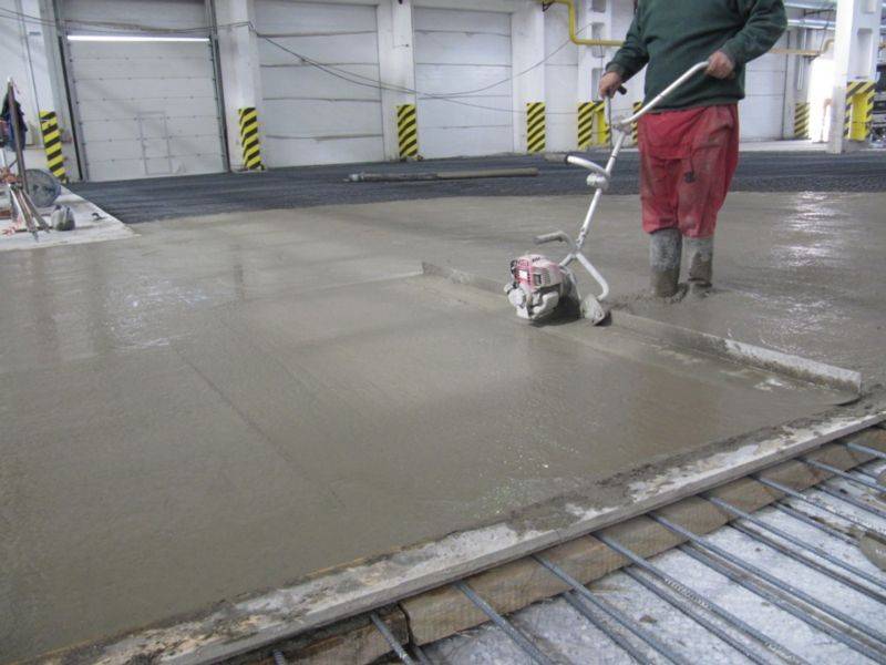 Топпинг для бетонного пола, или как сделать сверхпрочное бетонное основание
топпинг для бетонного пола, или как сделать сверхпрочное бетонное основание |