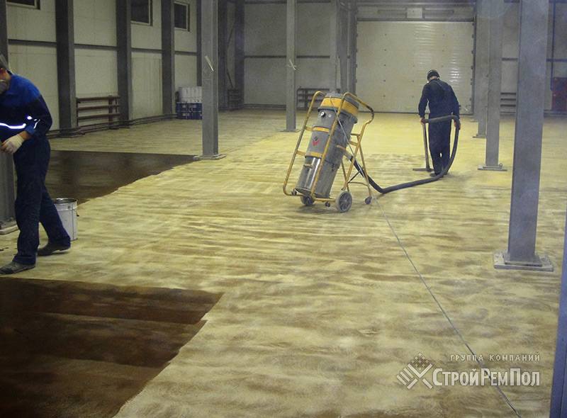 Как обеспылить бетонный пол с основанием из мраморной крошки?