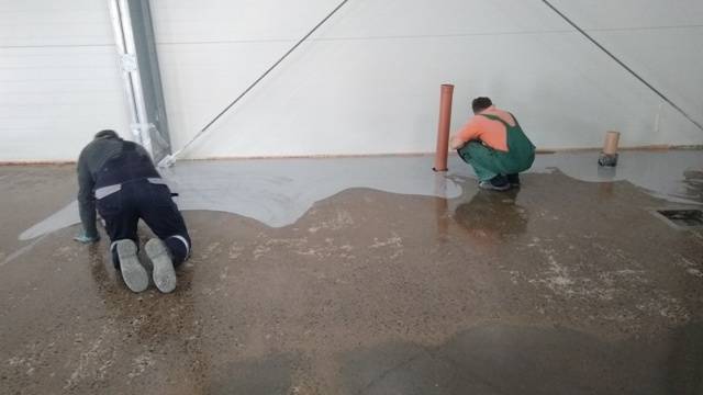 Обеспыливание бетонного пола и выбор сопутствующих материалов