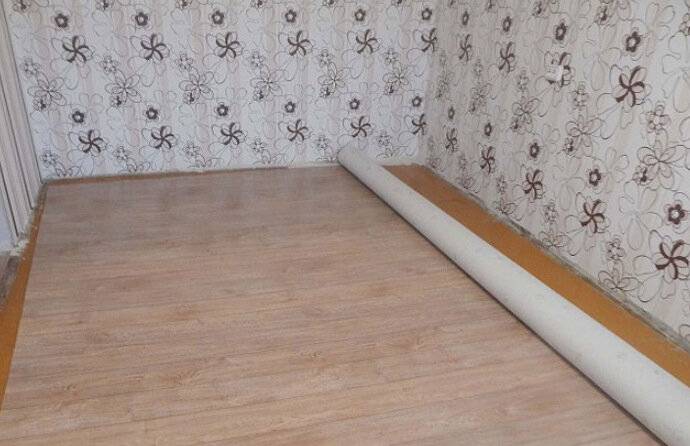 Укладка линолеума на деревянный пол: как правильно и быстро его постелить своими руками