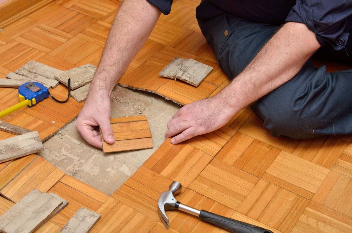 Устранение скрипа деревянного пола, не срывая доски: простые способы, материалы, инструменты