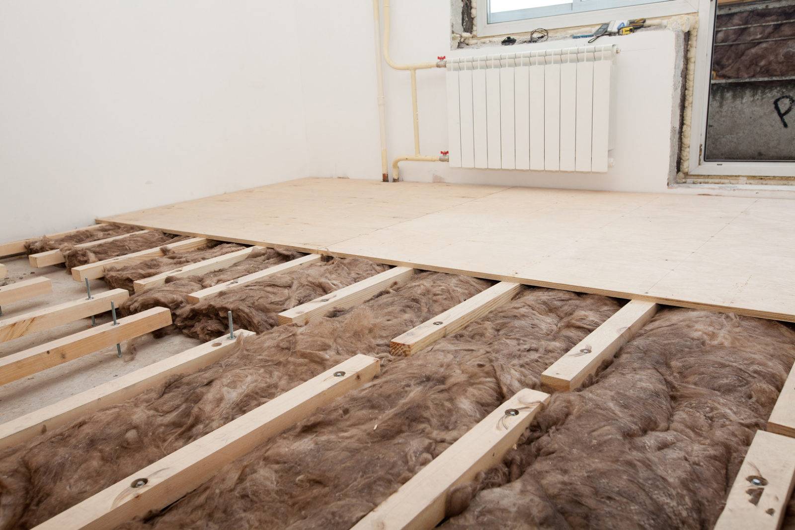 Утепление пола в квартире правильно: теплоизоляция деревянного и бетонного пола, выбор утеплителя, пошаговая инструкция