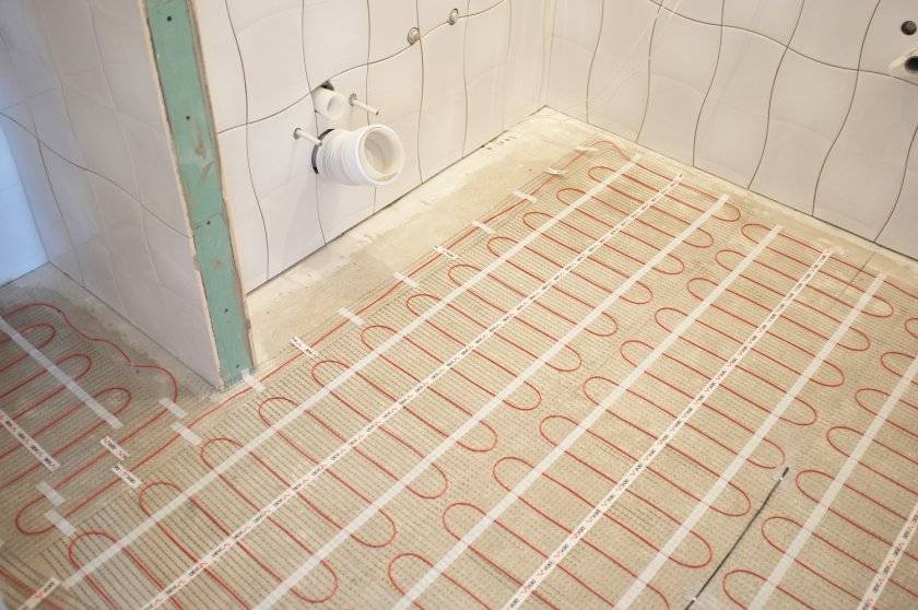 Монтаж теплого водяного пола в ванной под плитку своими руками