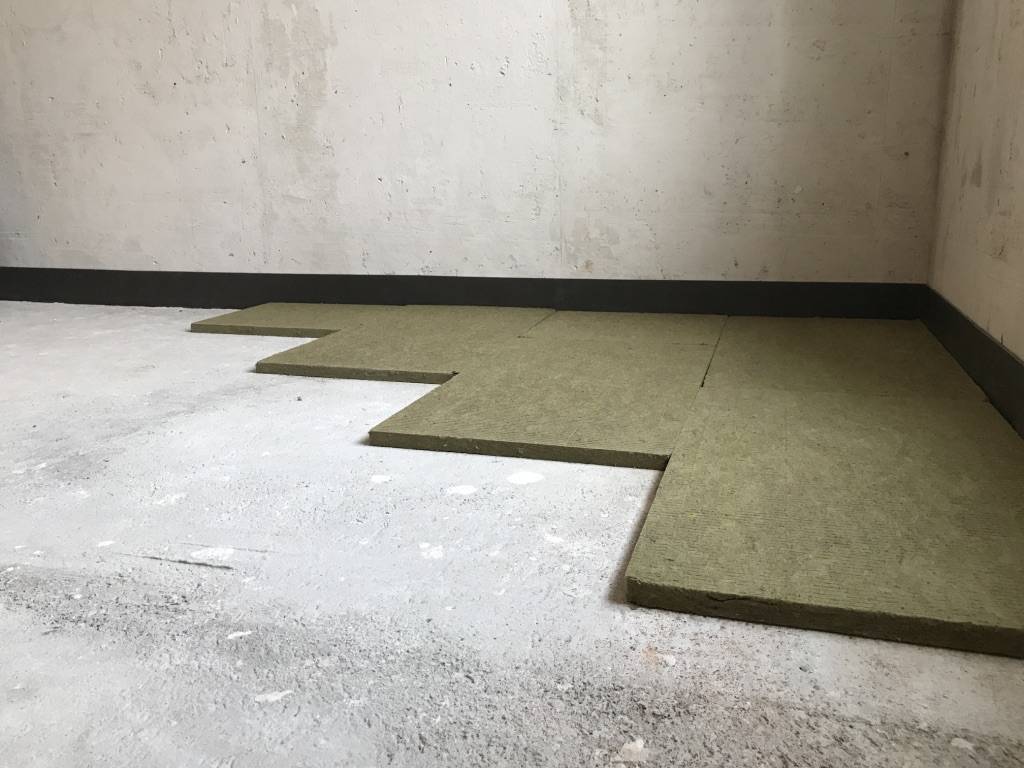 Стяжка в гараже или как сохнет бетон